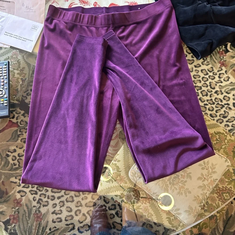 3 pair Serra Ladies Ultra Plush Lucious warm Velour Leggings 1 pr NWT, 2 EUC - Picture 6 of 6